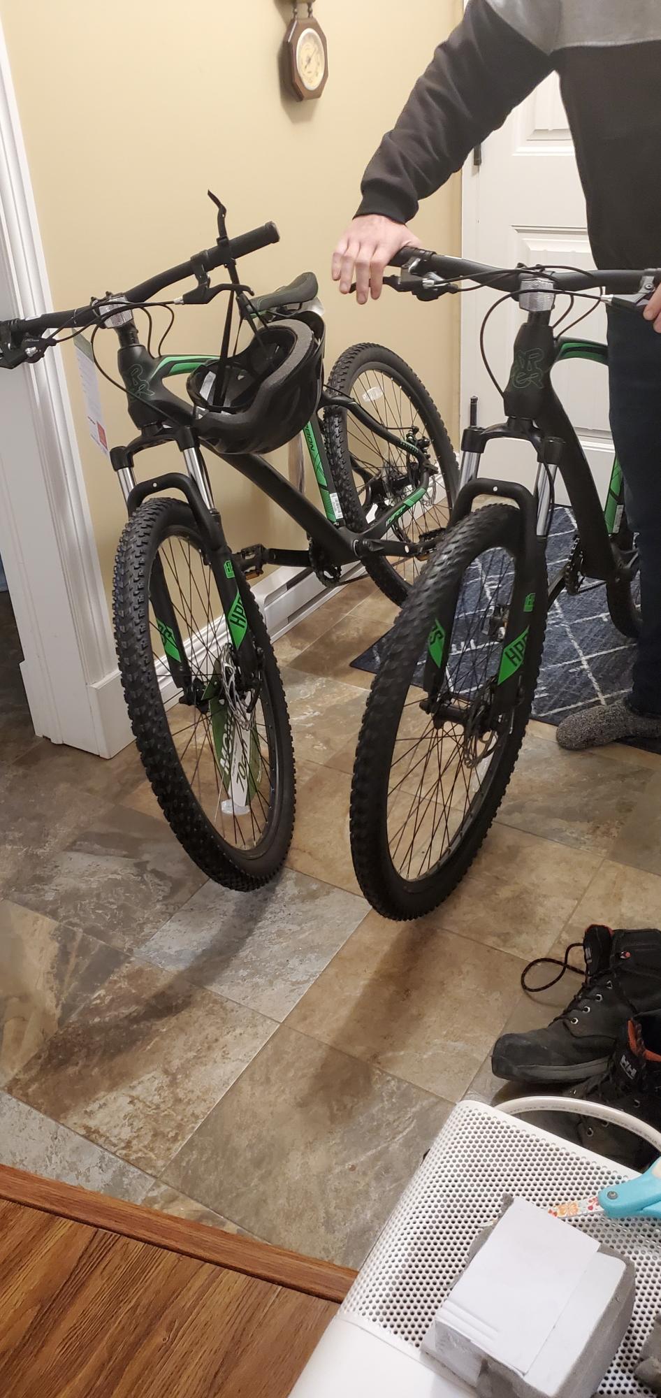 2020 Hyper WMC-T27-1030 Black and Green