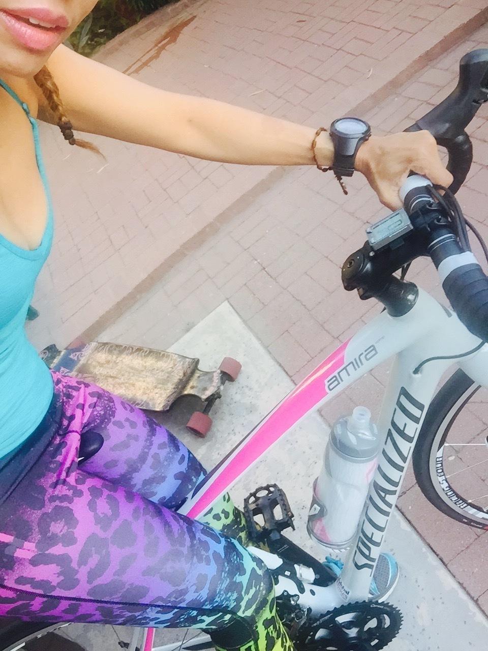 2015 Specialized Amira Silver or Gray and Pink