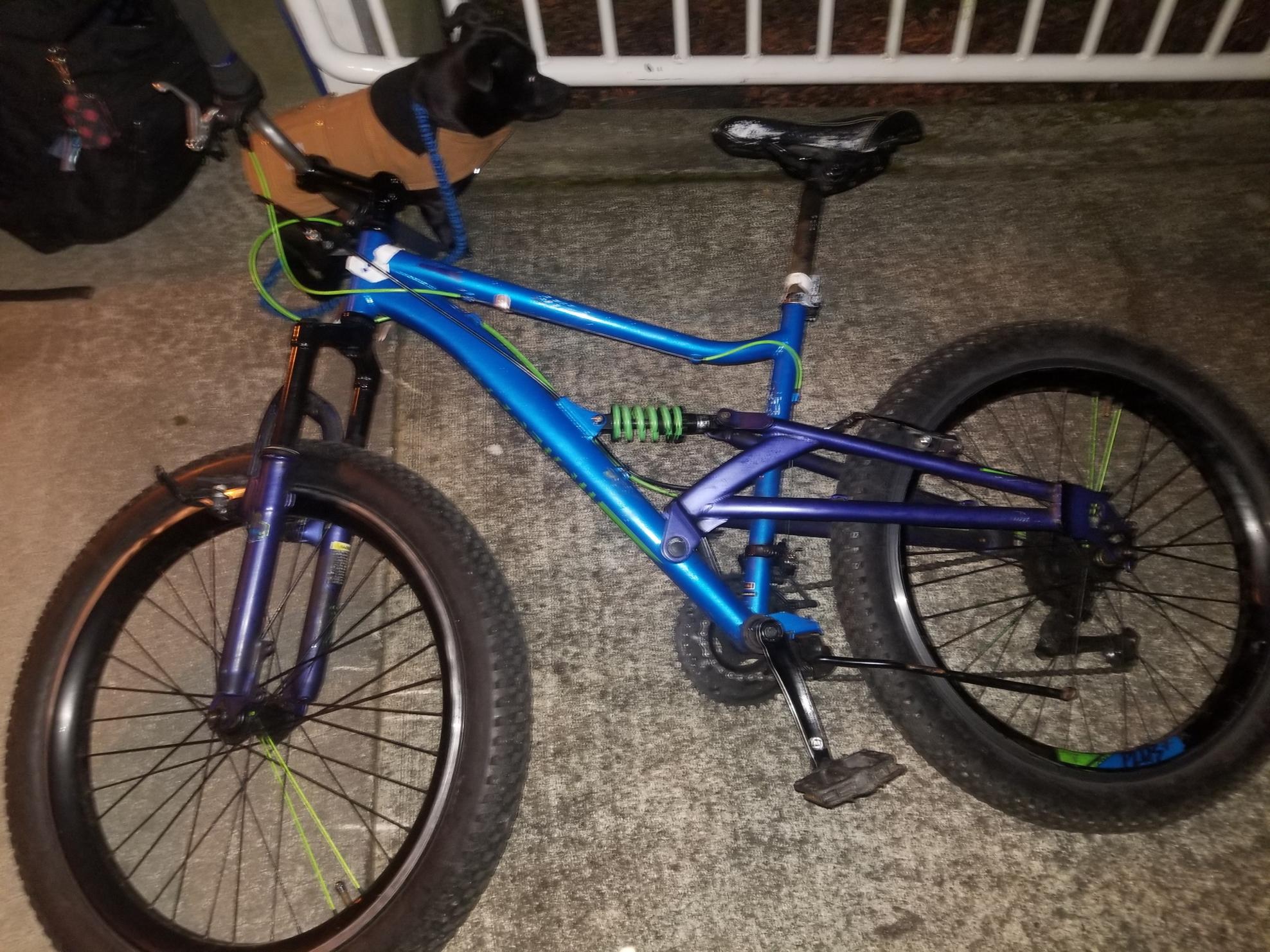 Mongoose R7300TR Blue