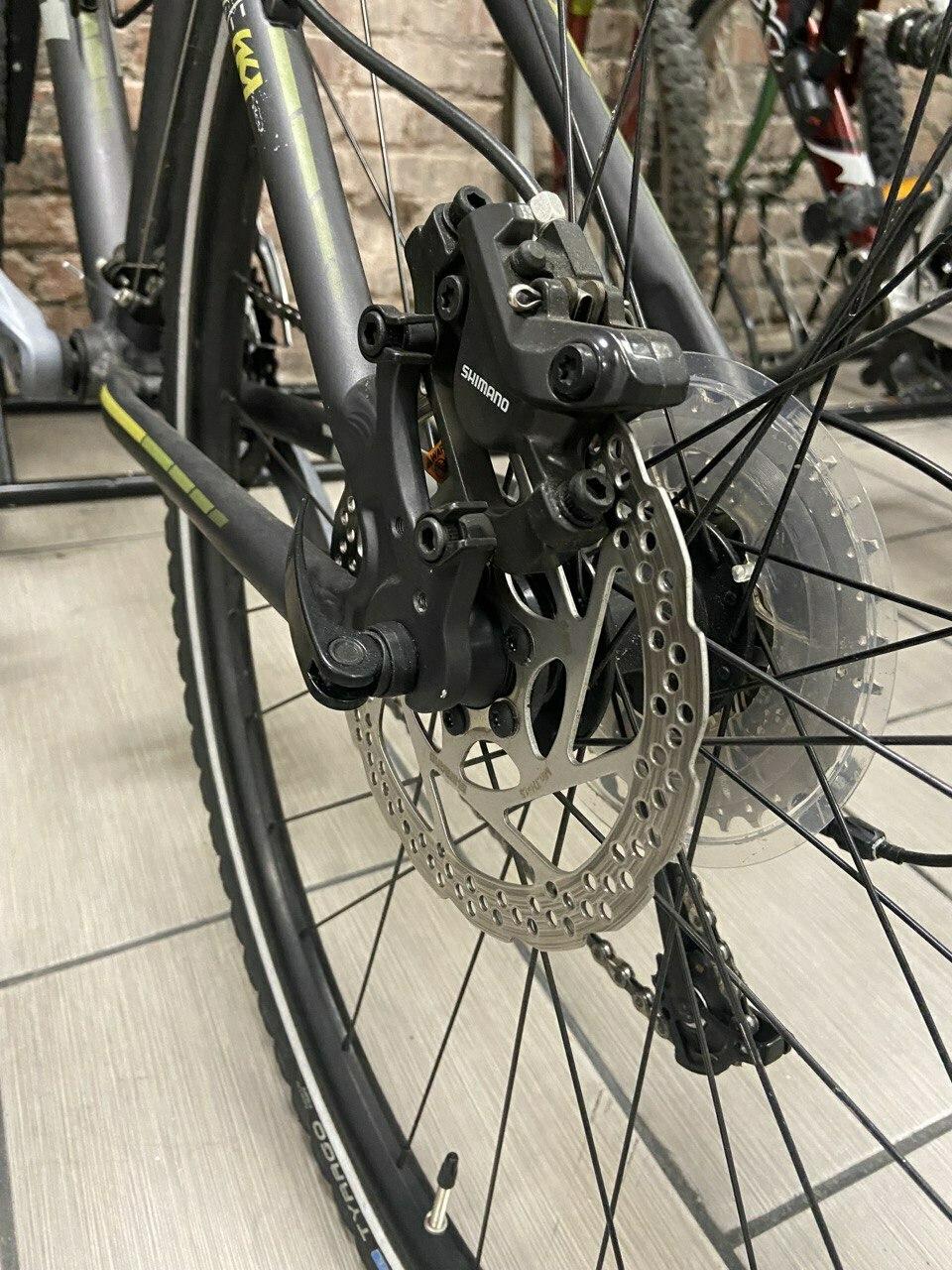 2017 Kona 6051 Silver, gray or bare metal and Green