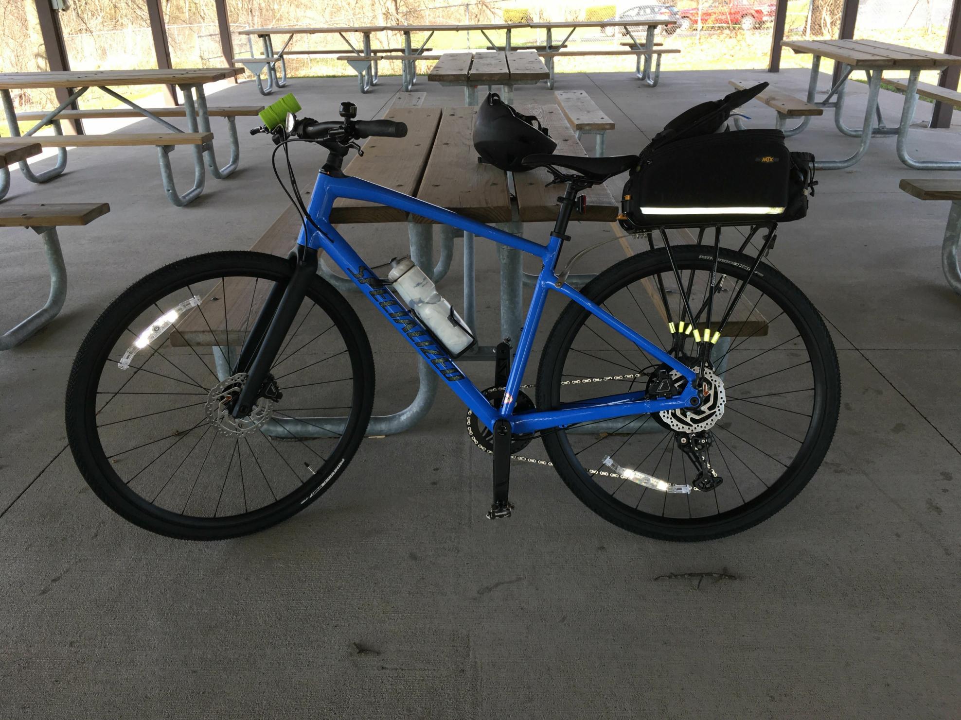 2021 Specialized Sirrus x 4.0 Blue