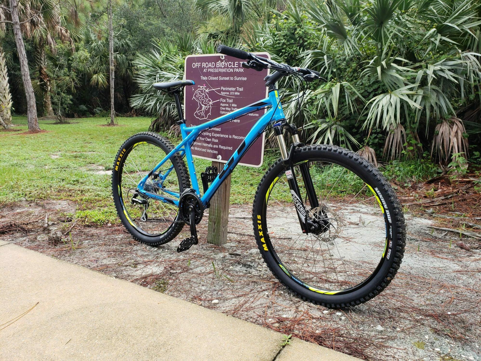 2018 GT Bicycles Aggressor Pro Blue and Green