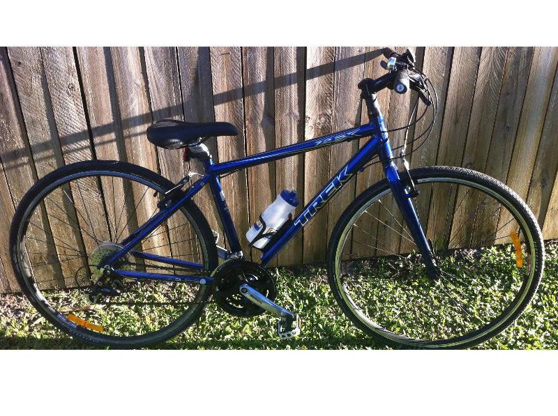 2009 Trek 7.2 FX  Blue