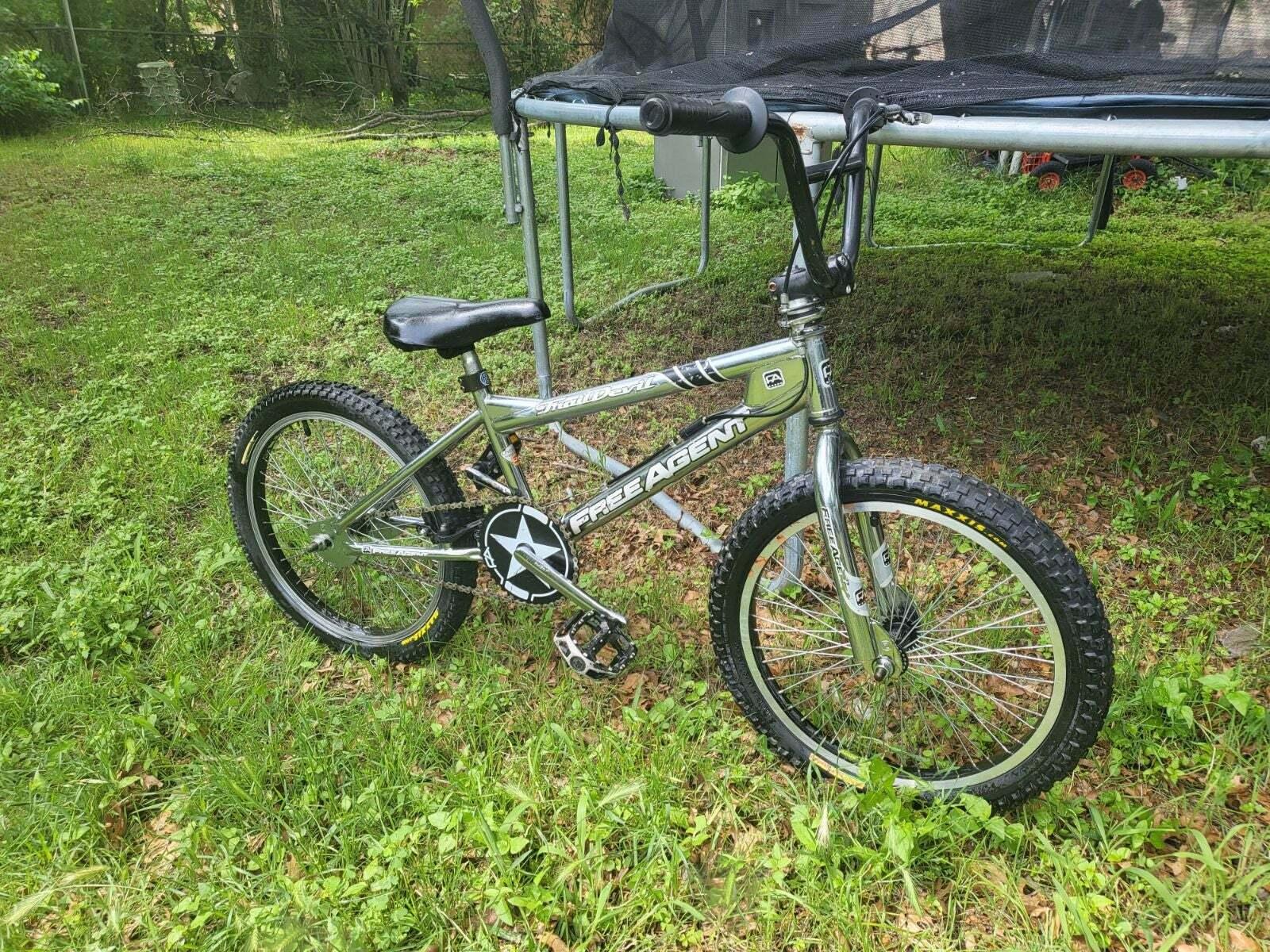 2020 Free Agent 20 White