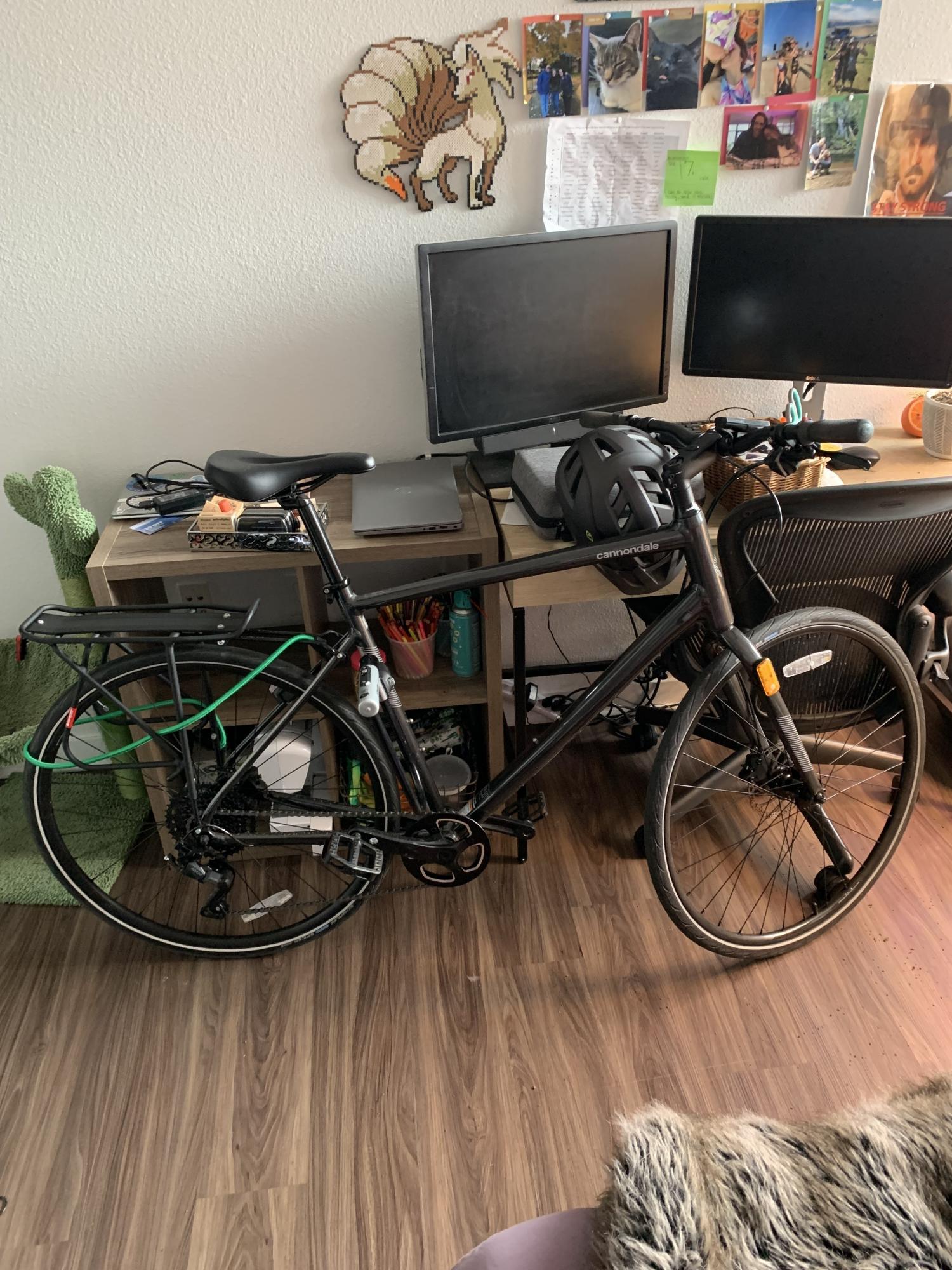 2022 Cannondale Quick 4 XL Silver, gray or bare metal