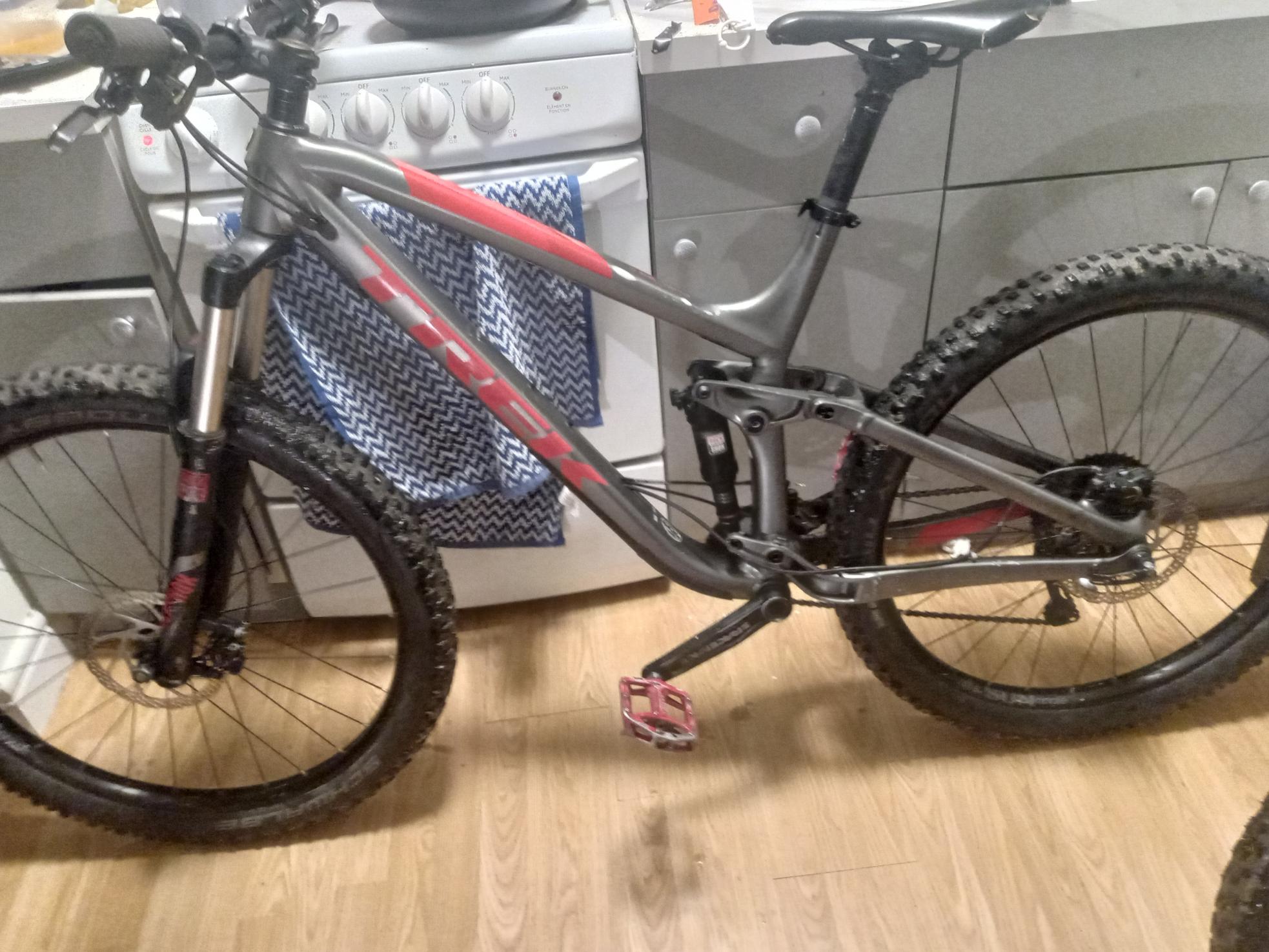 2018 Trek Fuel Ex S Silver, gray or bare metal and Red