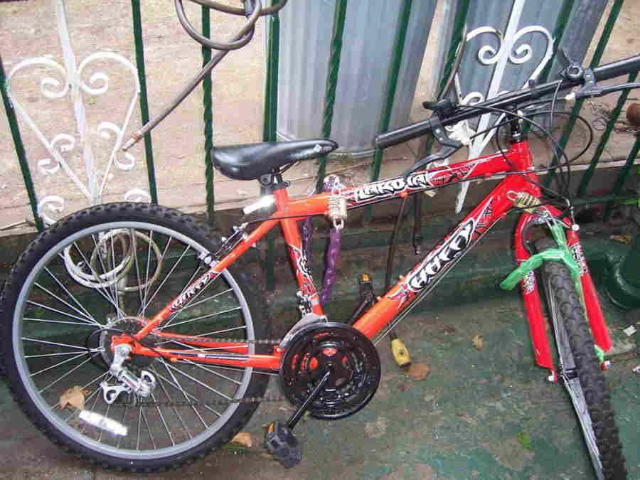 2006 Huffy  Red