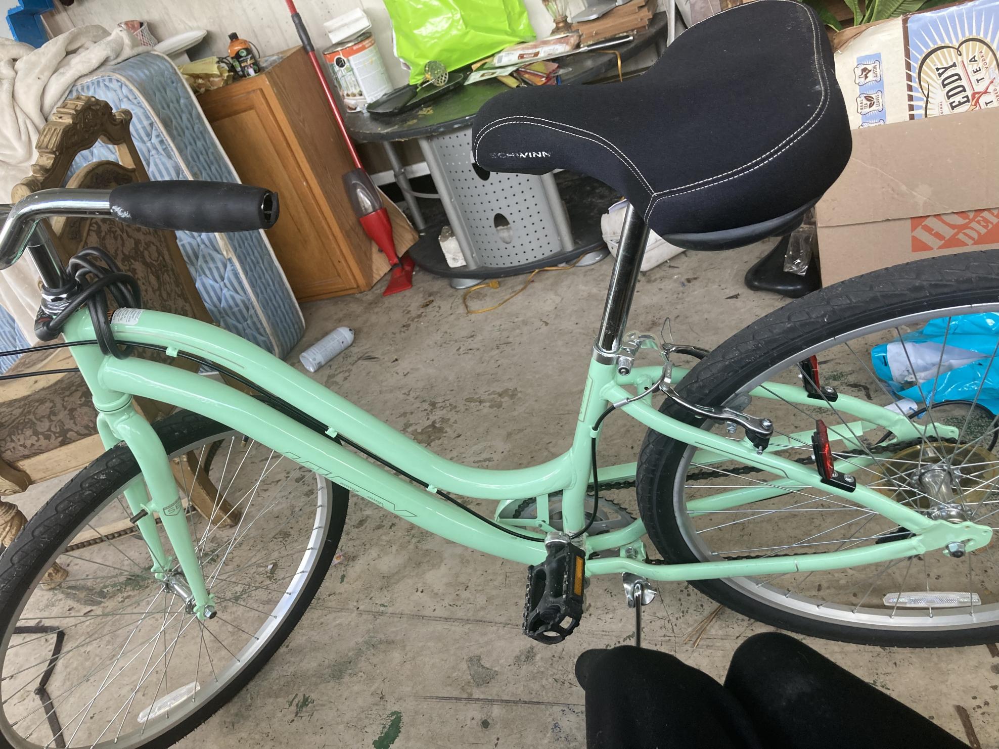 2022 Huffy Parkside Green