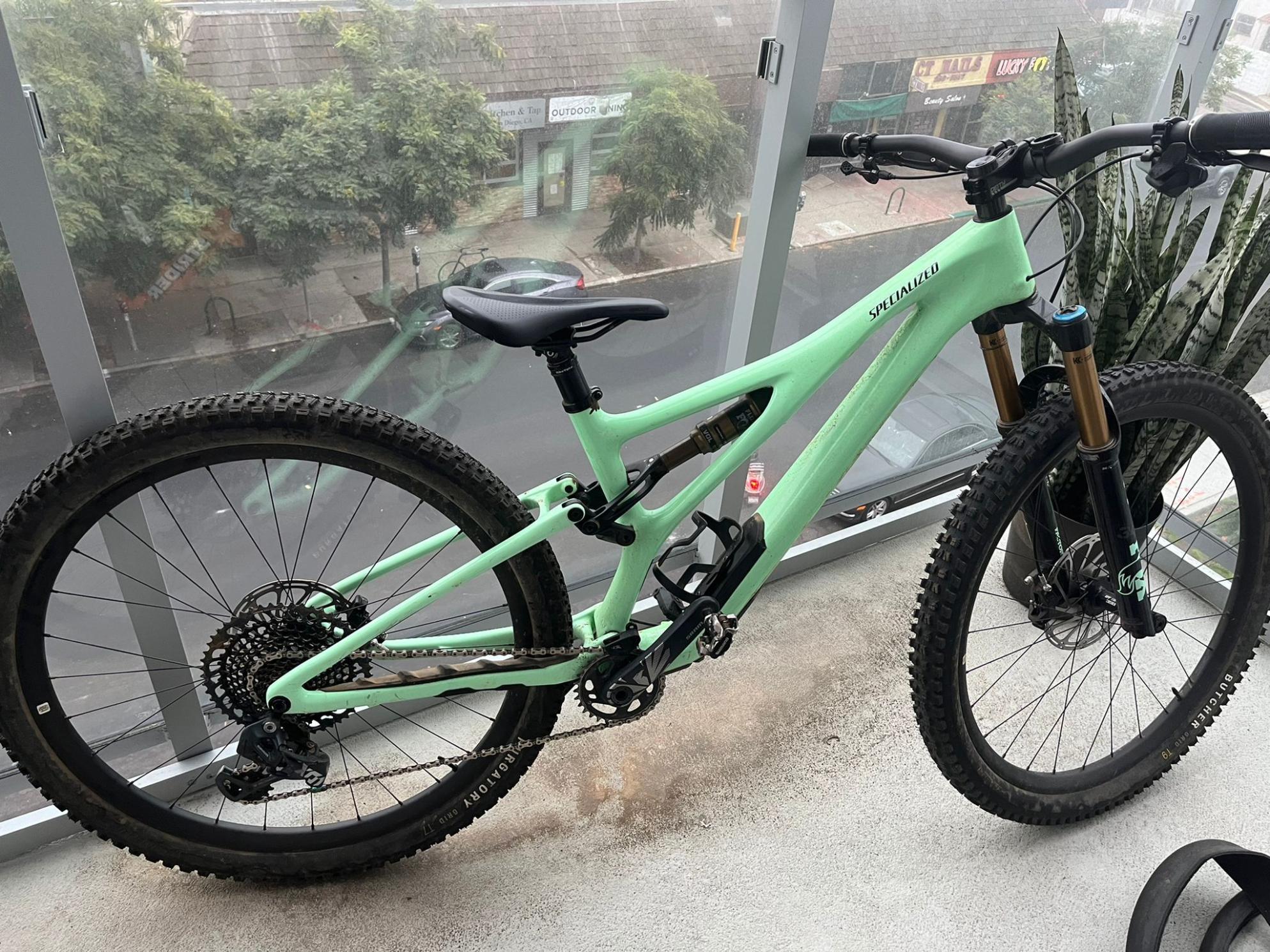 2022 Specialized Stumpjumper Green