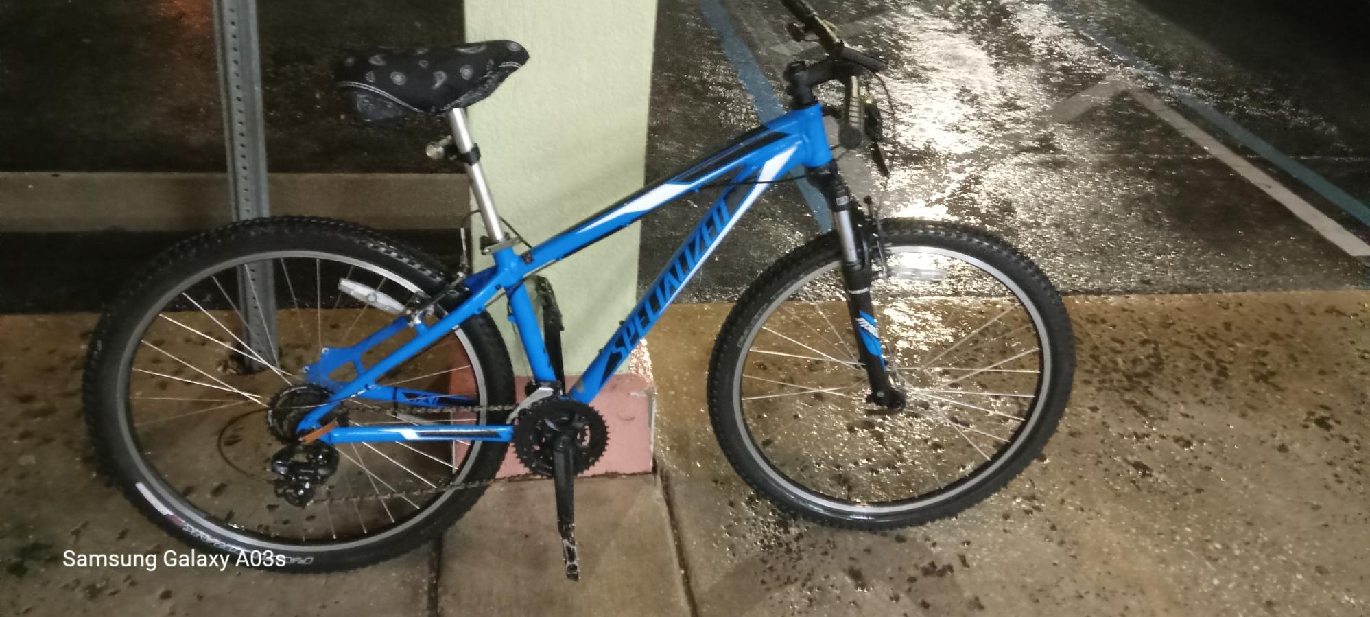 2016 Specialized Hardrock Blue, Black, and White