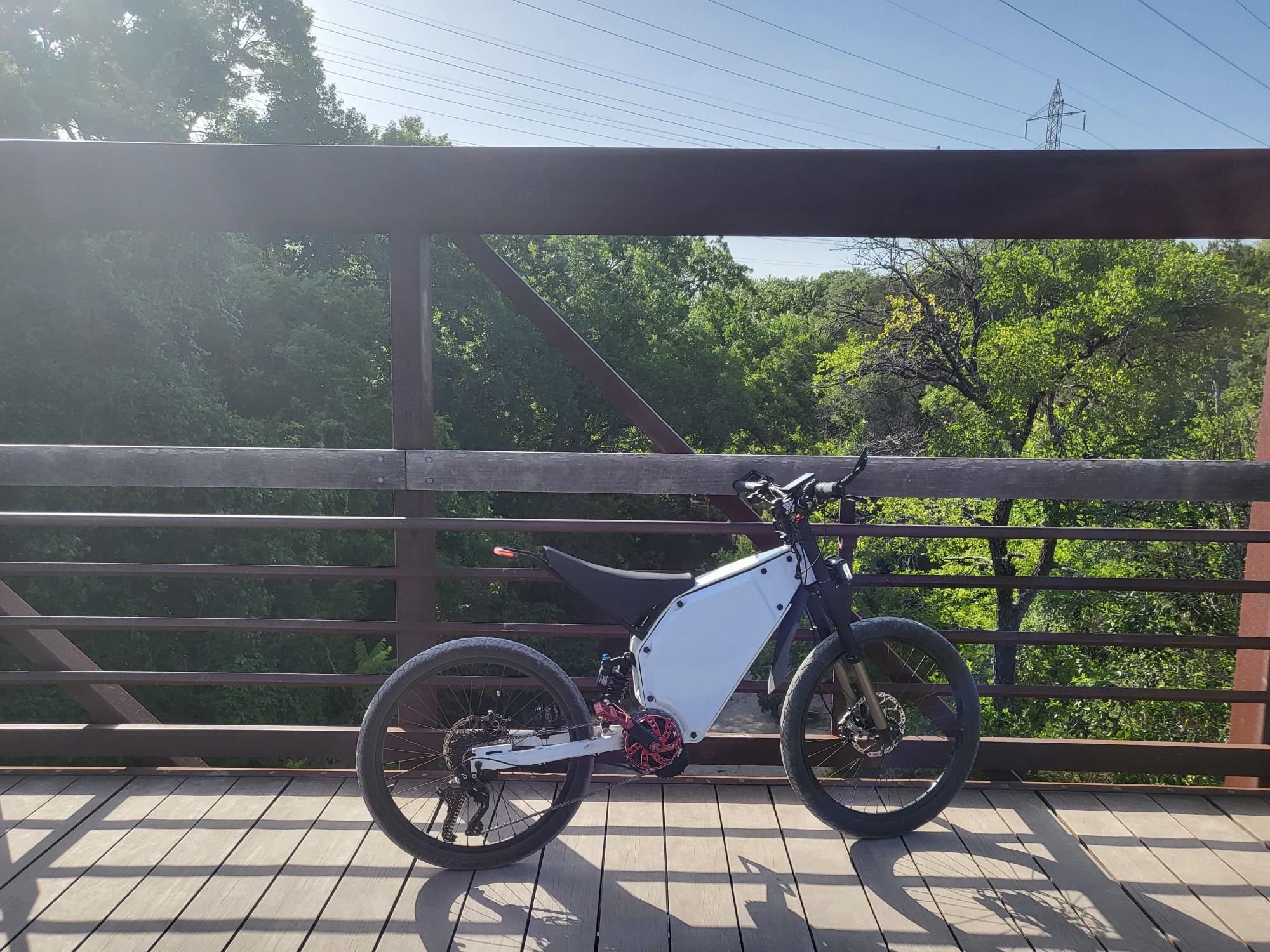 Electric Enduro Bike EEB Frame White