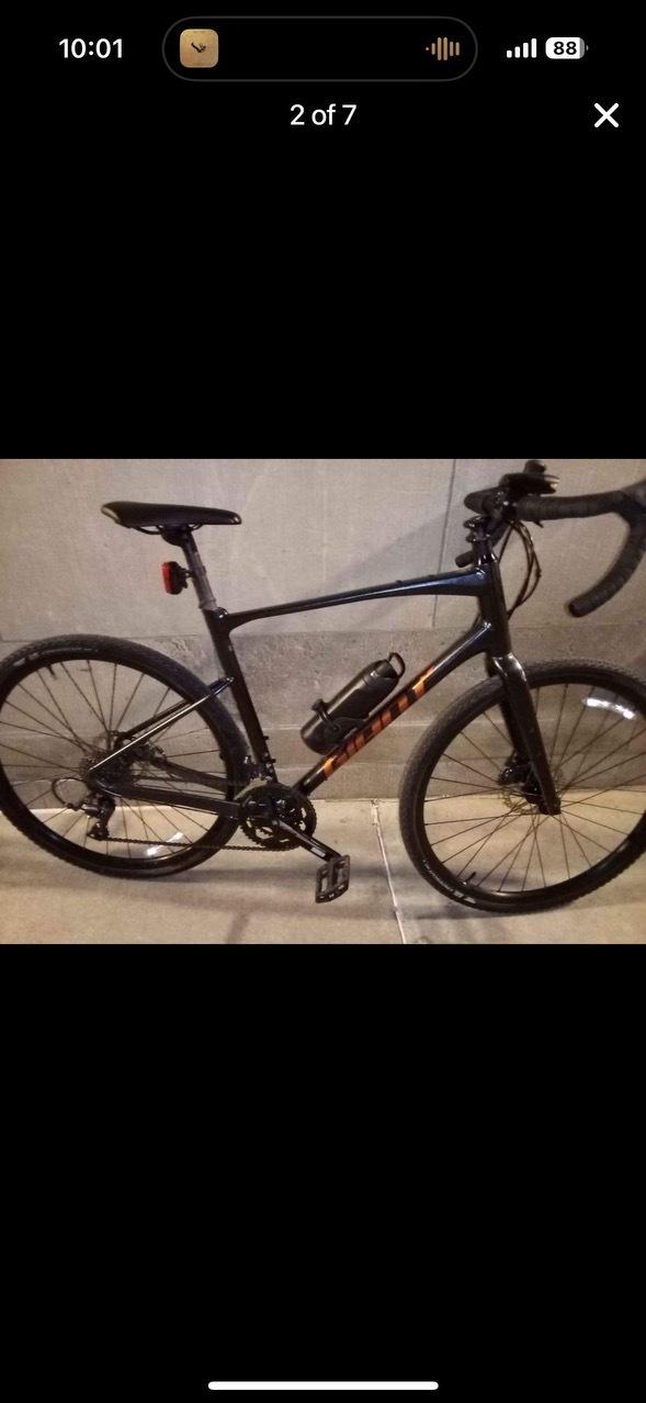 2023 Giant Black and Orange