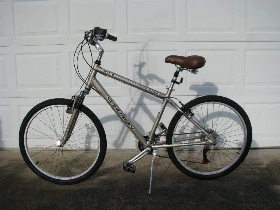 2008 Schwinn Sierra Gs Silver or Gray