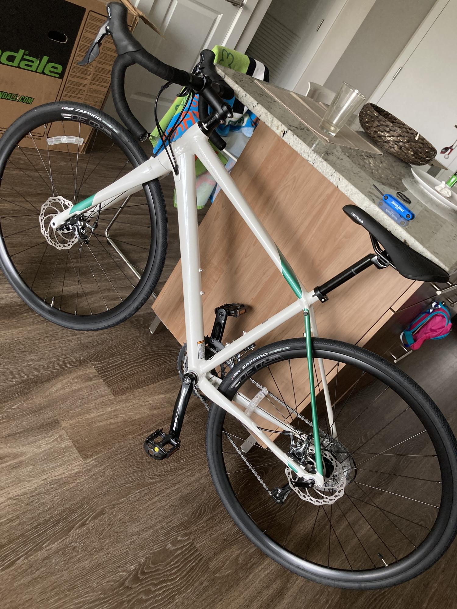 2020 Cannondale Synapse Disc Women's Sora White