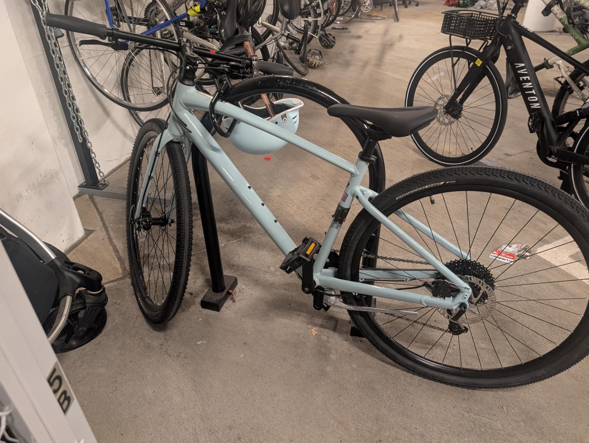 2025 Specialized Sirrus x 1 Blue