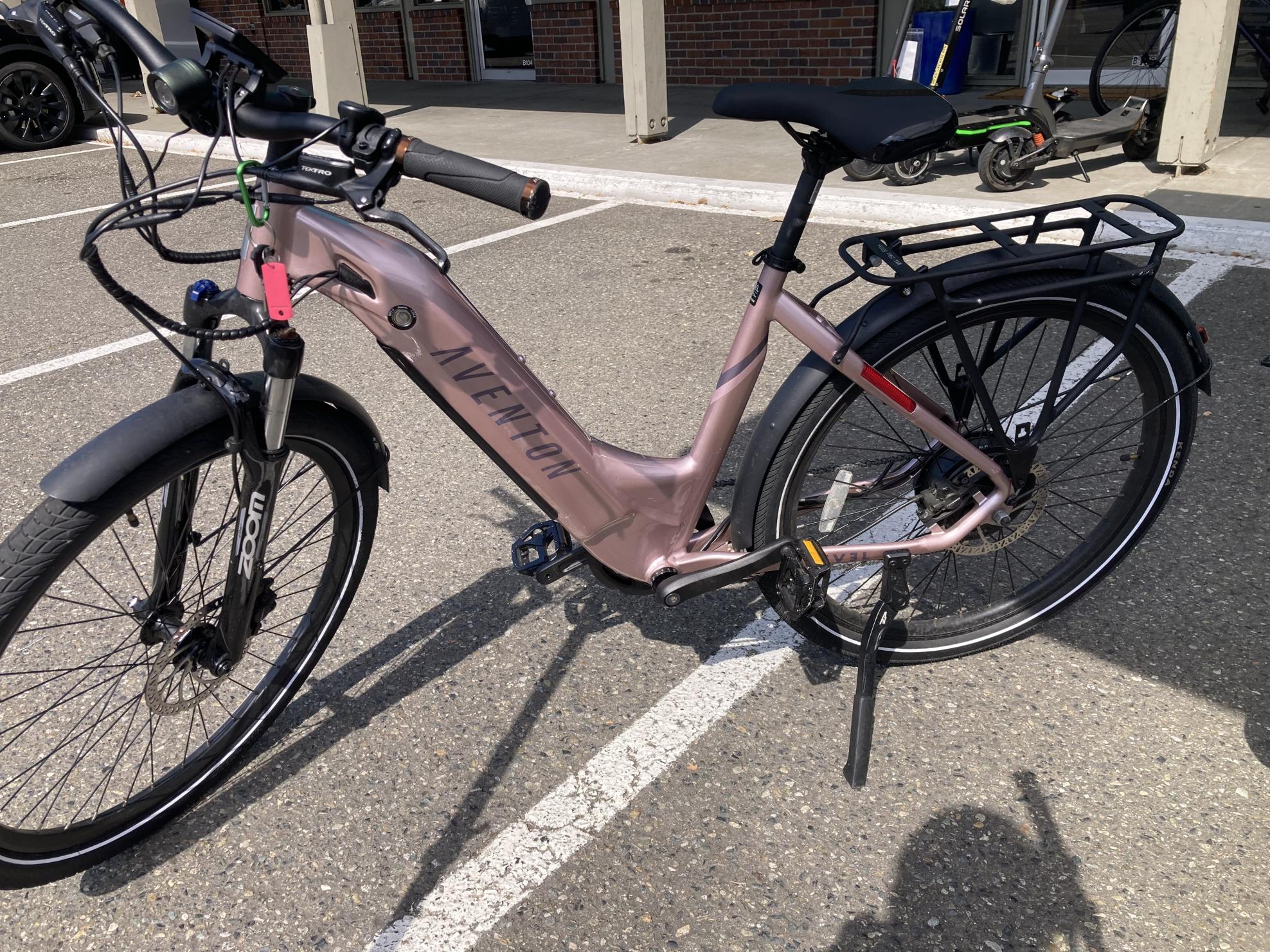 2023 Aventón Level .2 step through Pink