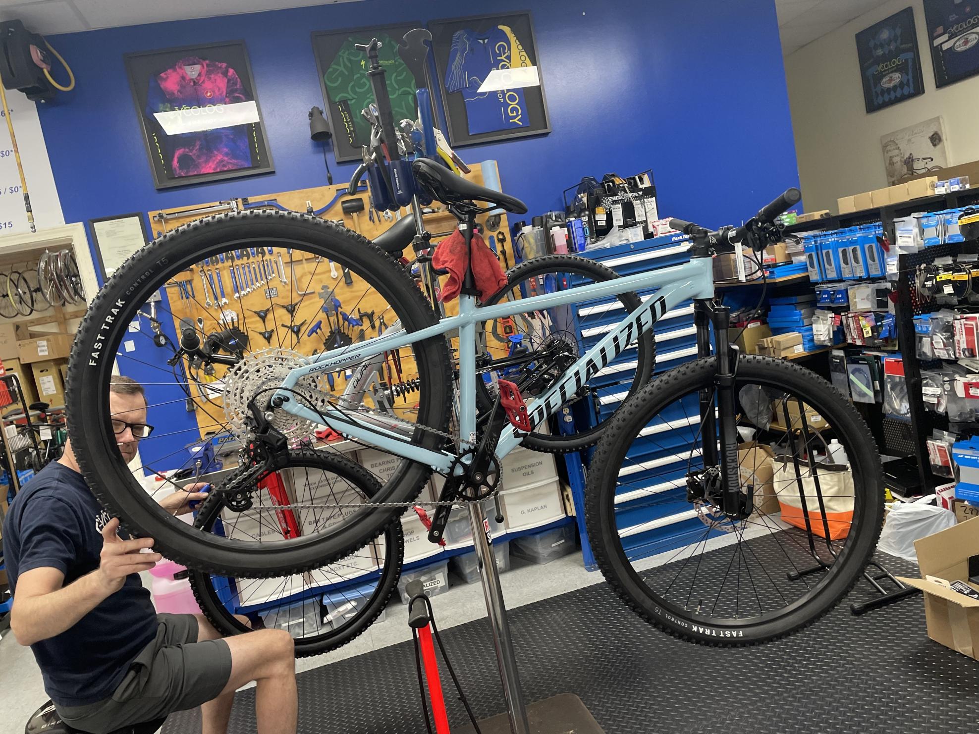 2022 Specialized Rockhopper Elite 29 Blue