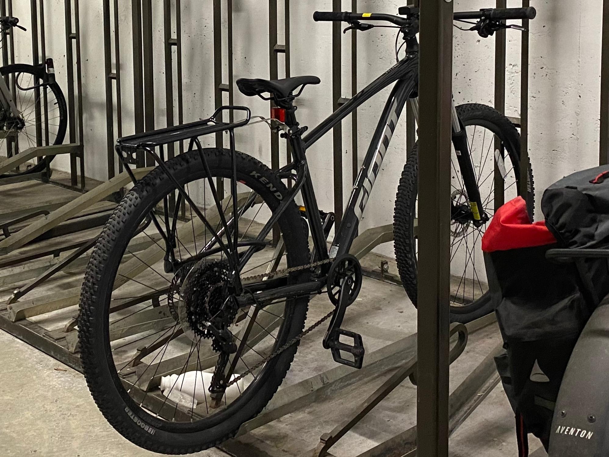 2022 Giant TALON 4 Black