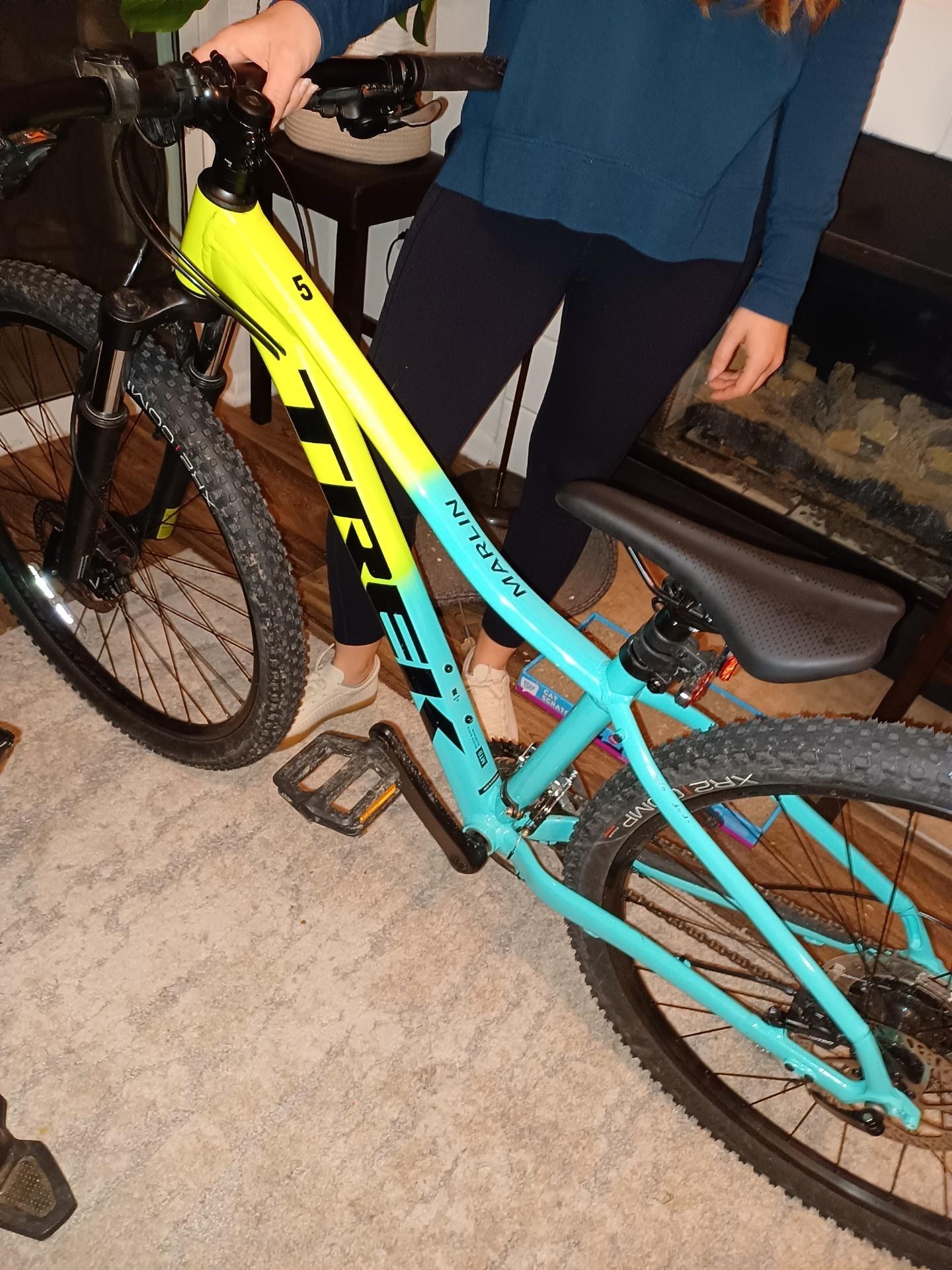 2022 Trek Marlin 5 Teal