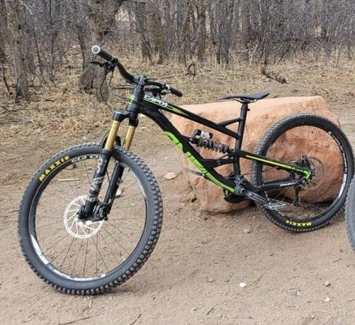 2017 YT Capra Black and Green