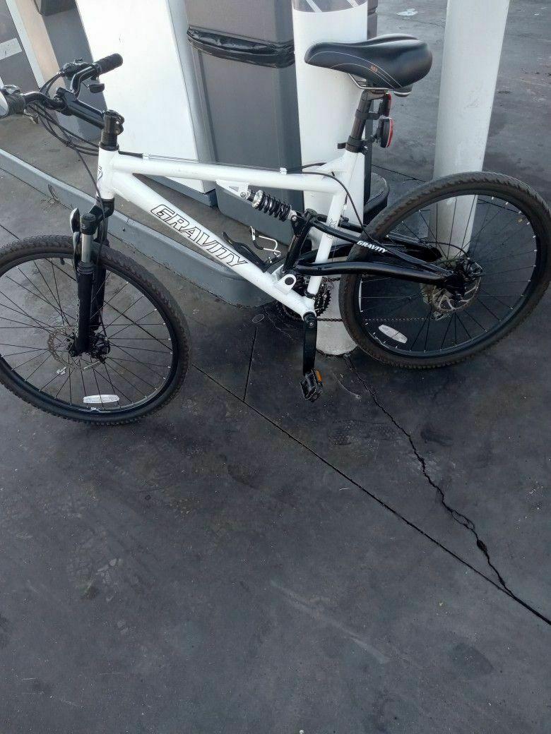 2012 Gravity 19