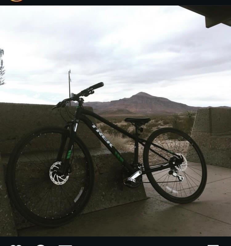 2018 Trek Dual sport Black and Green