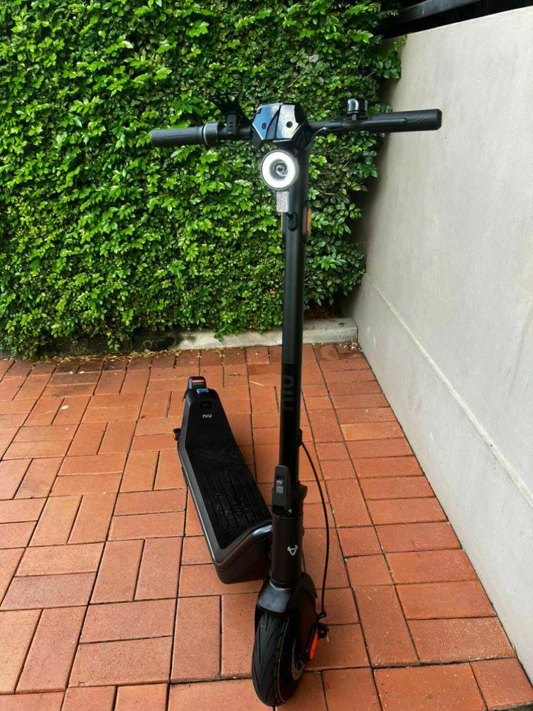 Niu Aluminium e-scooter Black