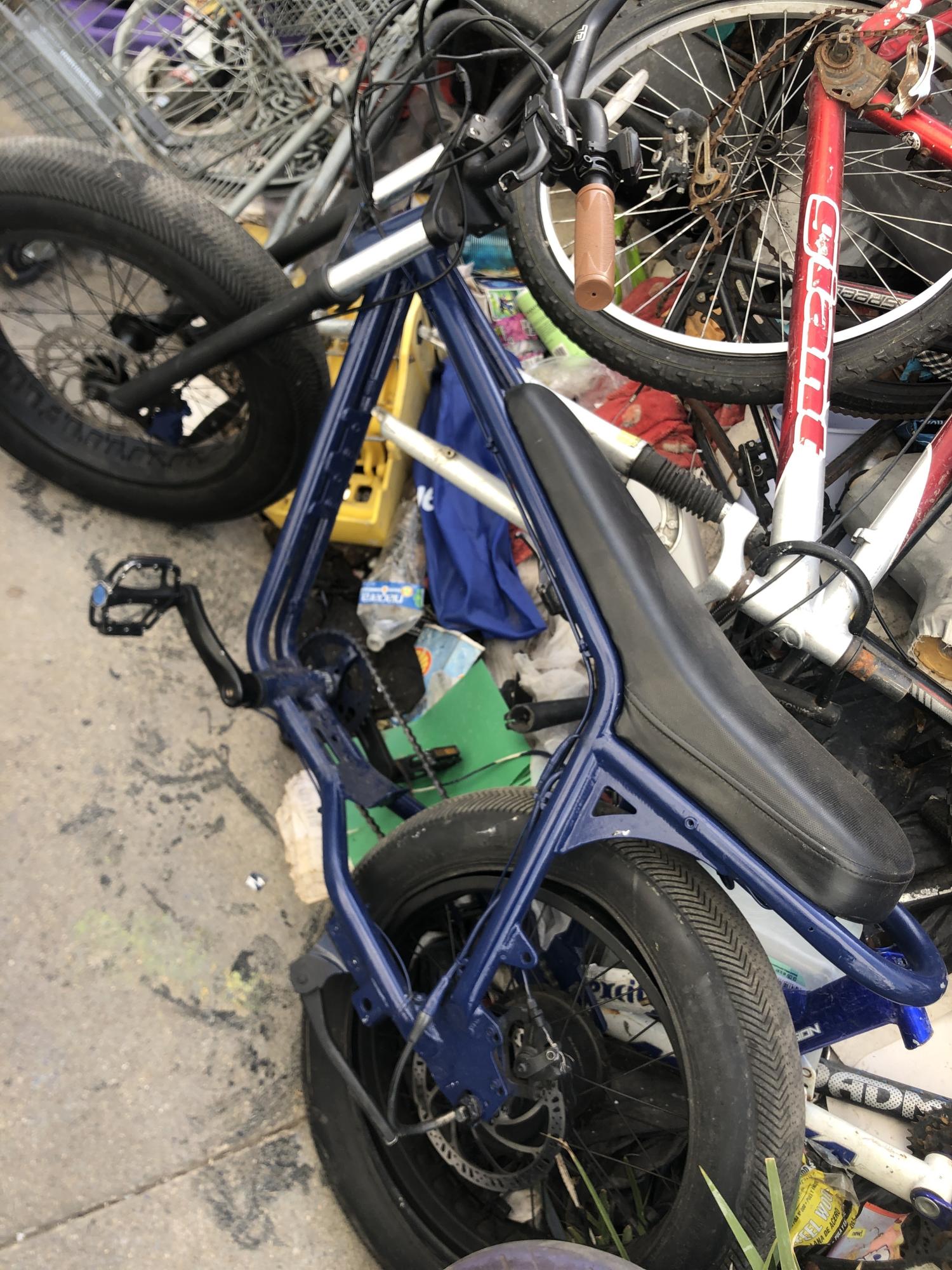 Super73 Aluminum Silver, gray or bare metal and Blue