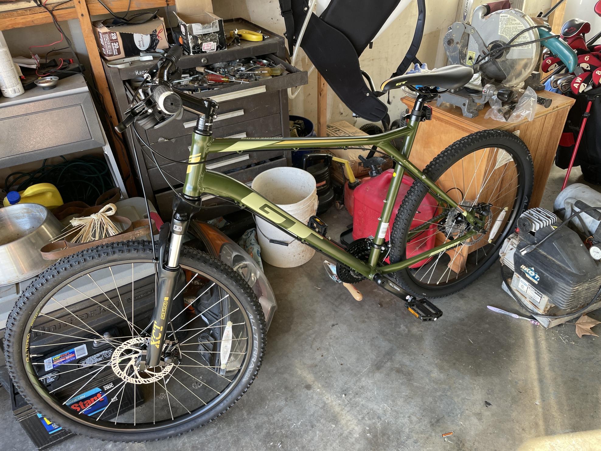 2022 GT Bicycles Aggressor pro Green