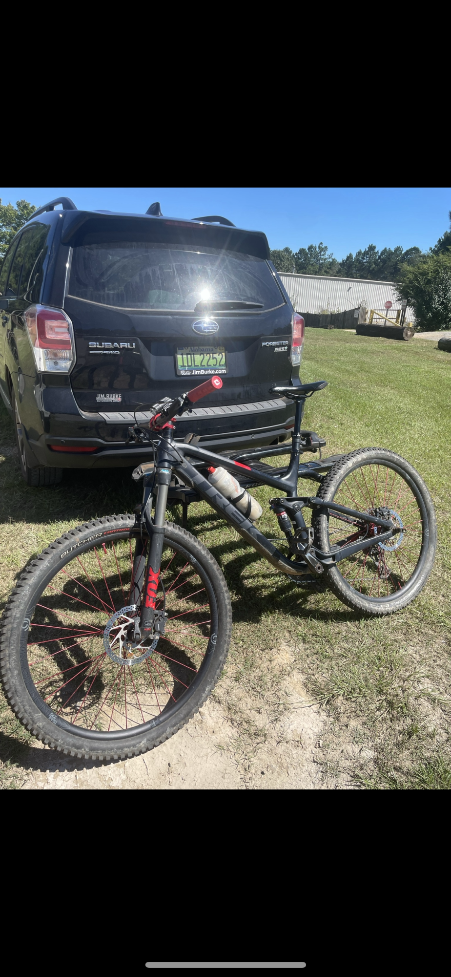 2022 Trek Trek Fuel EX8 bike Black and Red