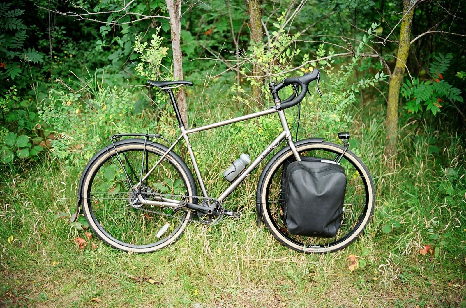 2014 Specialized AWOL Silver or Gray