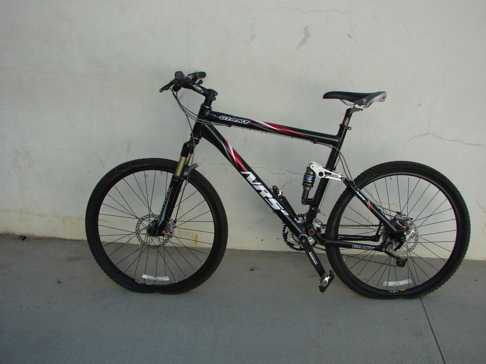 2016 Giant Anthem Advanced Blue and Red