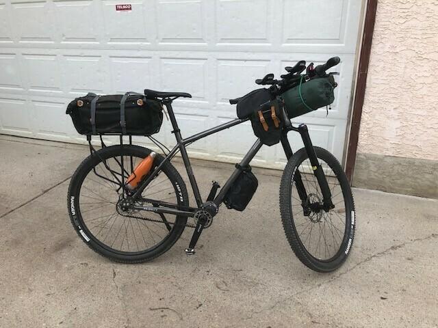 2022 Priority Bicycles 600X Black