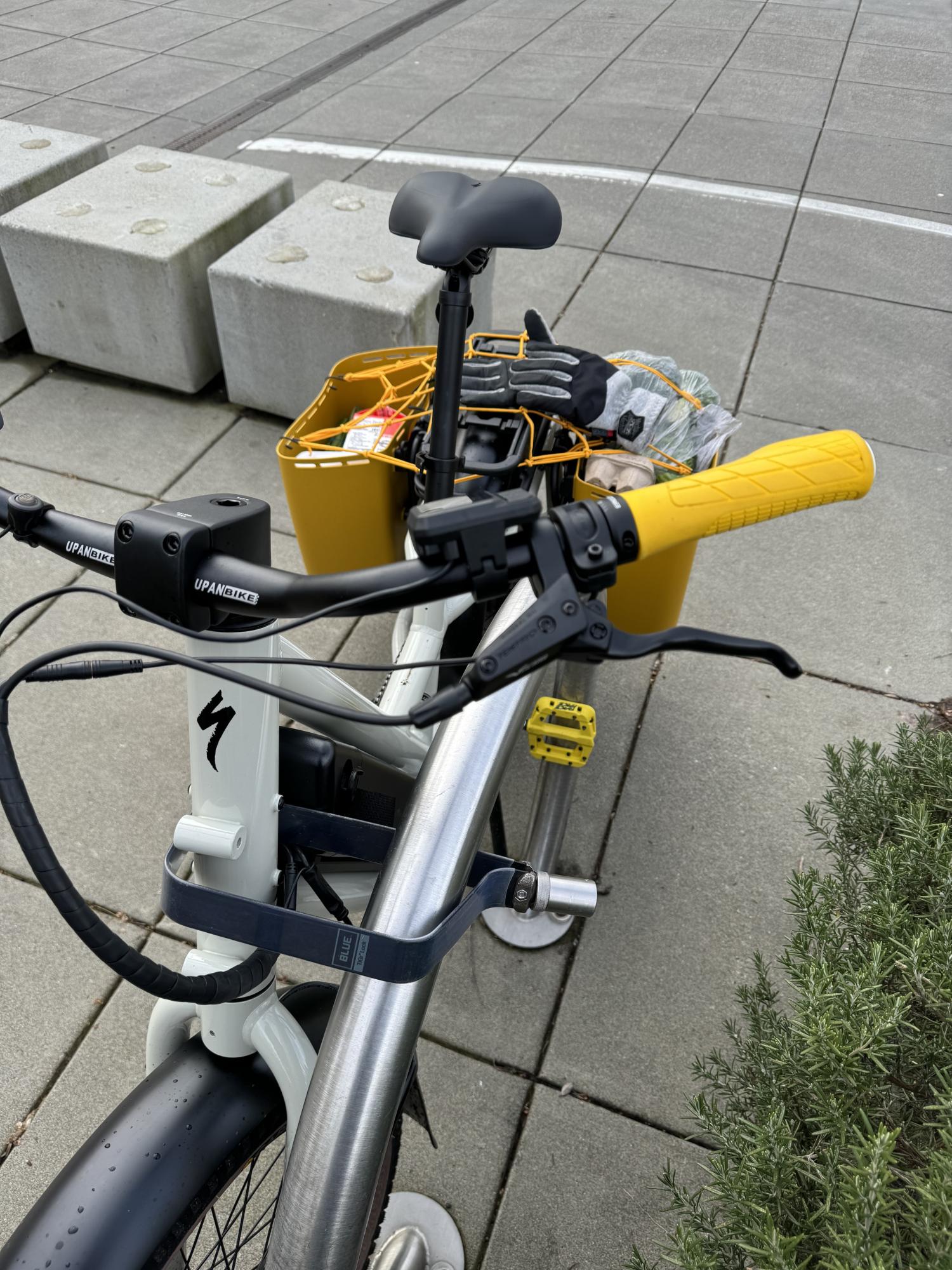 2024 Specialized Globe Haul ST White