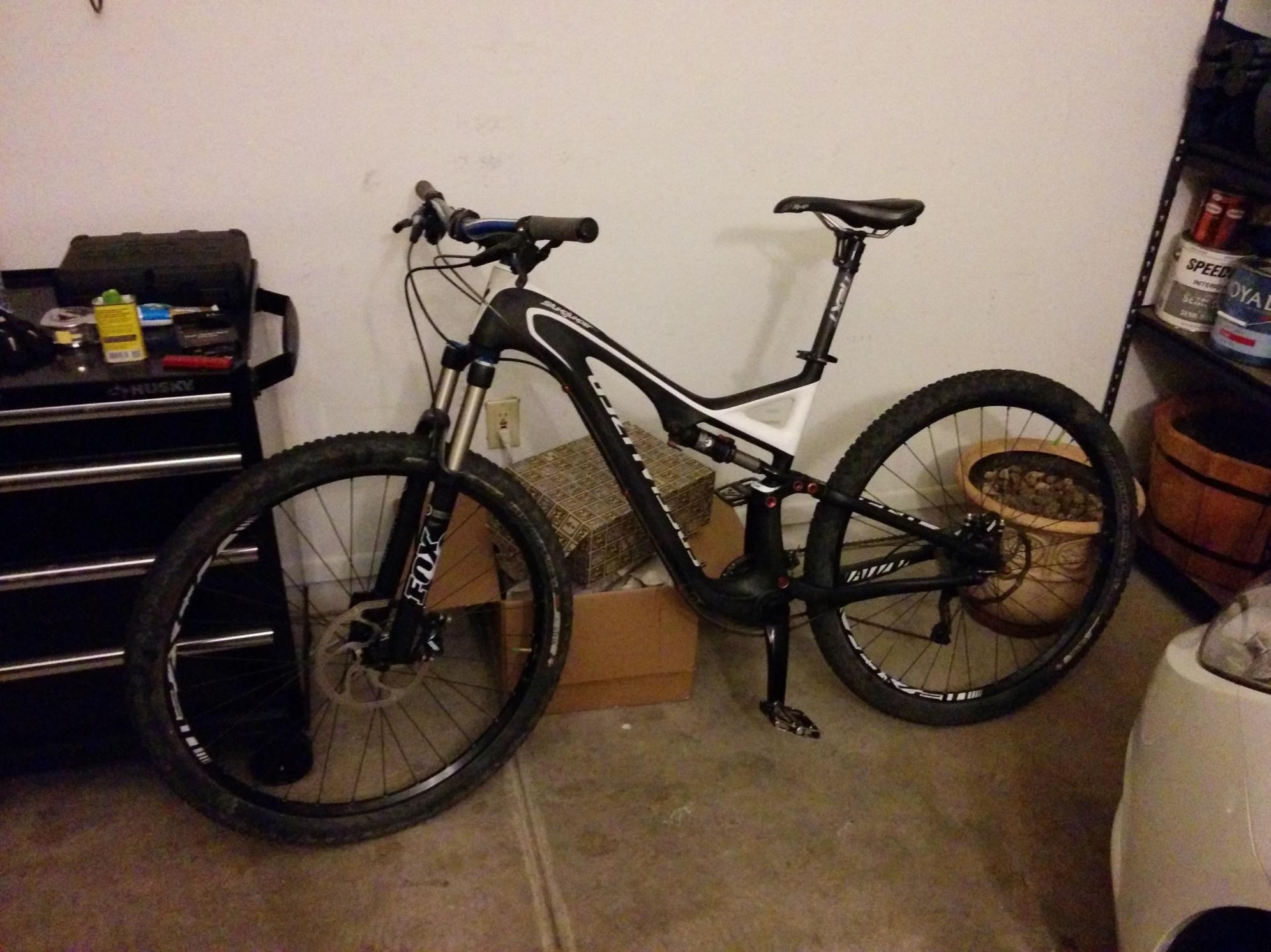 2012 Specialized Stumpjumper FSR Comp Carbon 29 Black and White