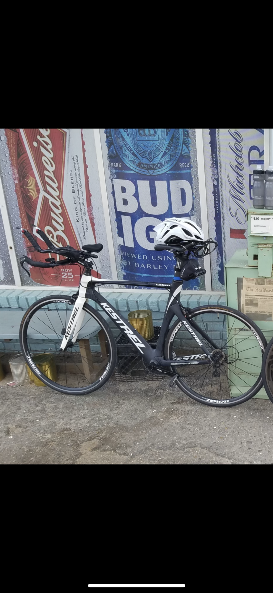 Kestrel Talon Black and White