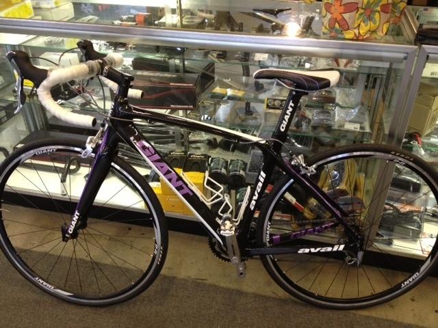2011 Giant Avail  Black