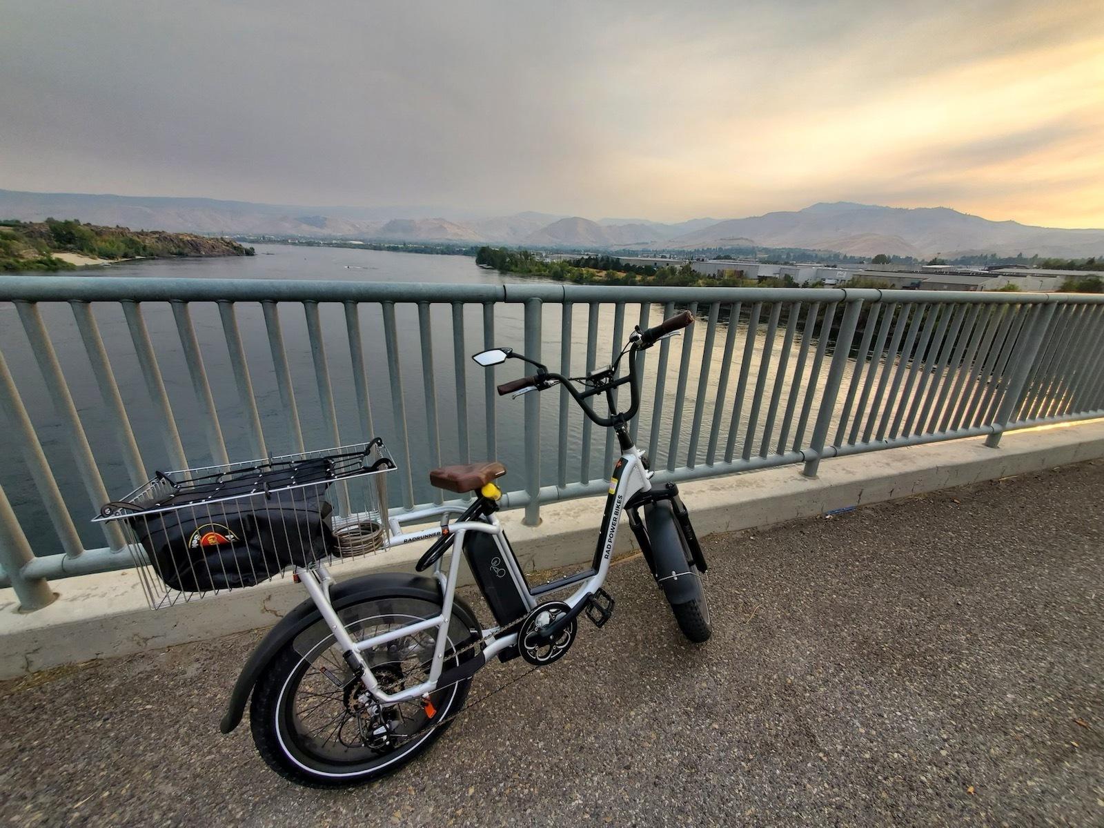 2021 Rad Power Bikes Runner Plus White