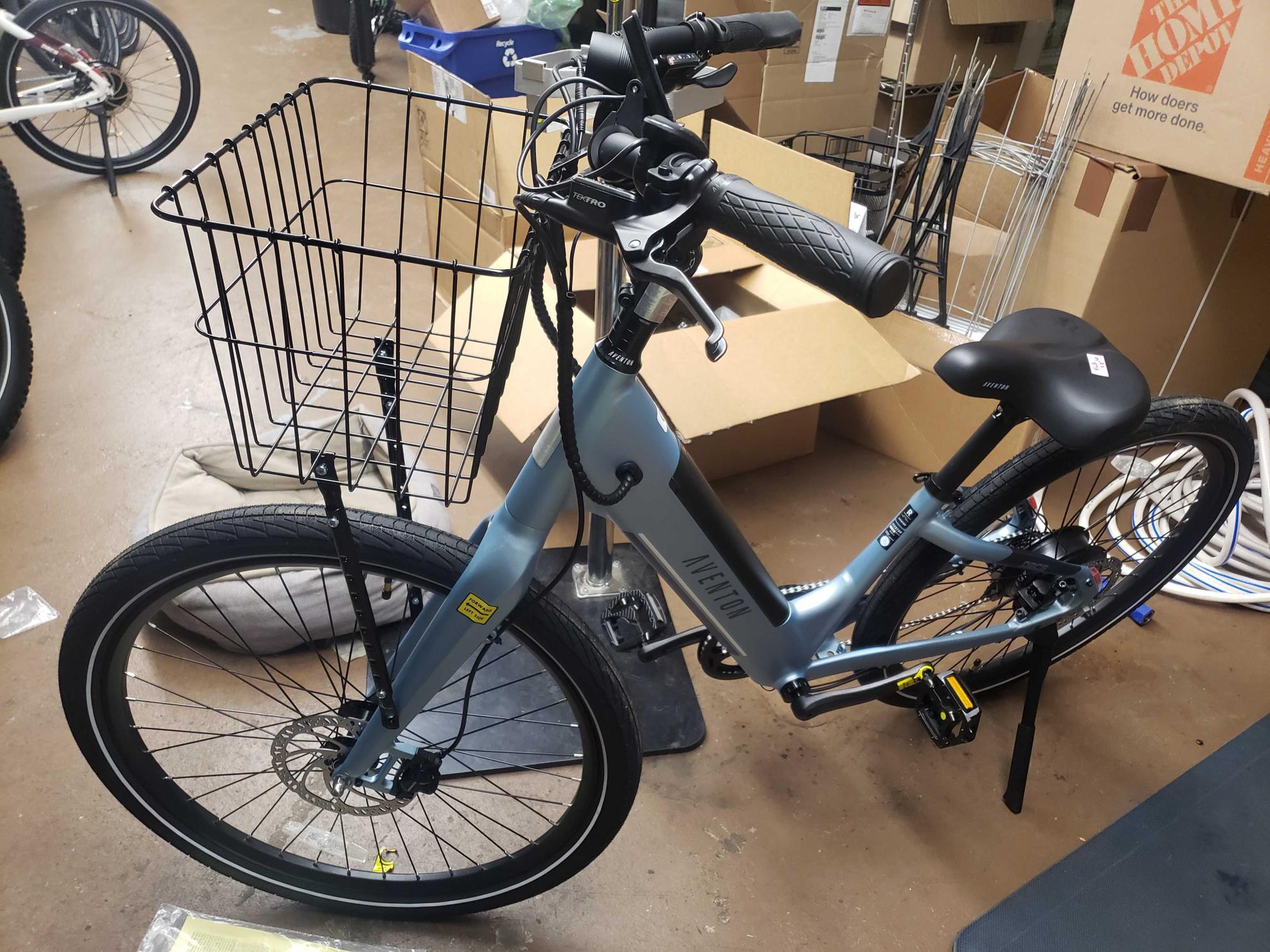 2024 Aventón Pace Blue