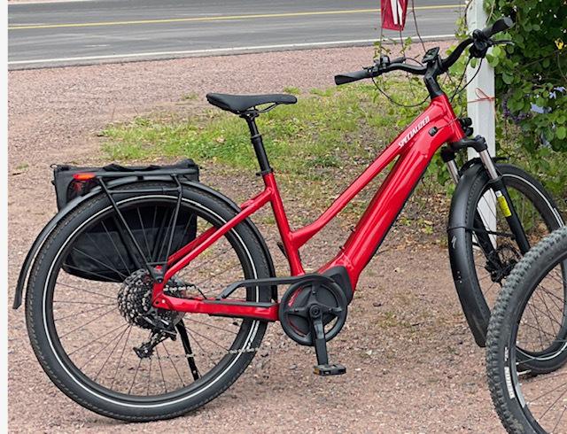 2021 Specialized Vado 4.0 Red