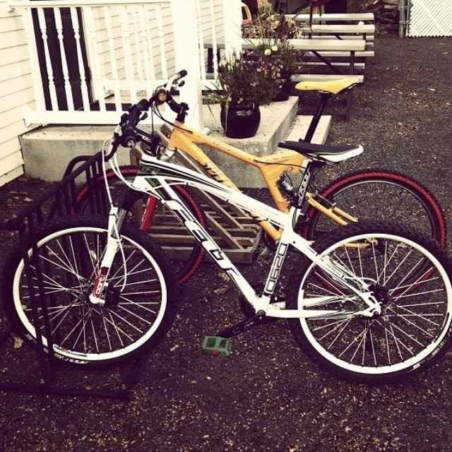 2011 Felt Q620  White