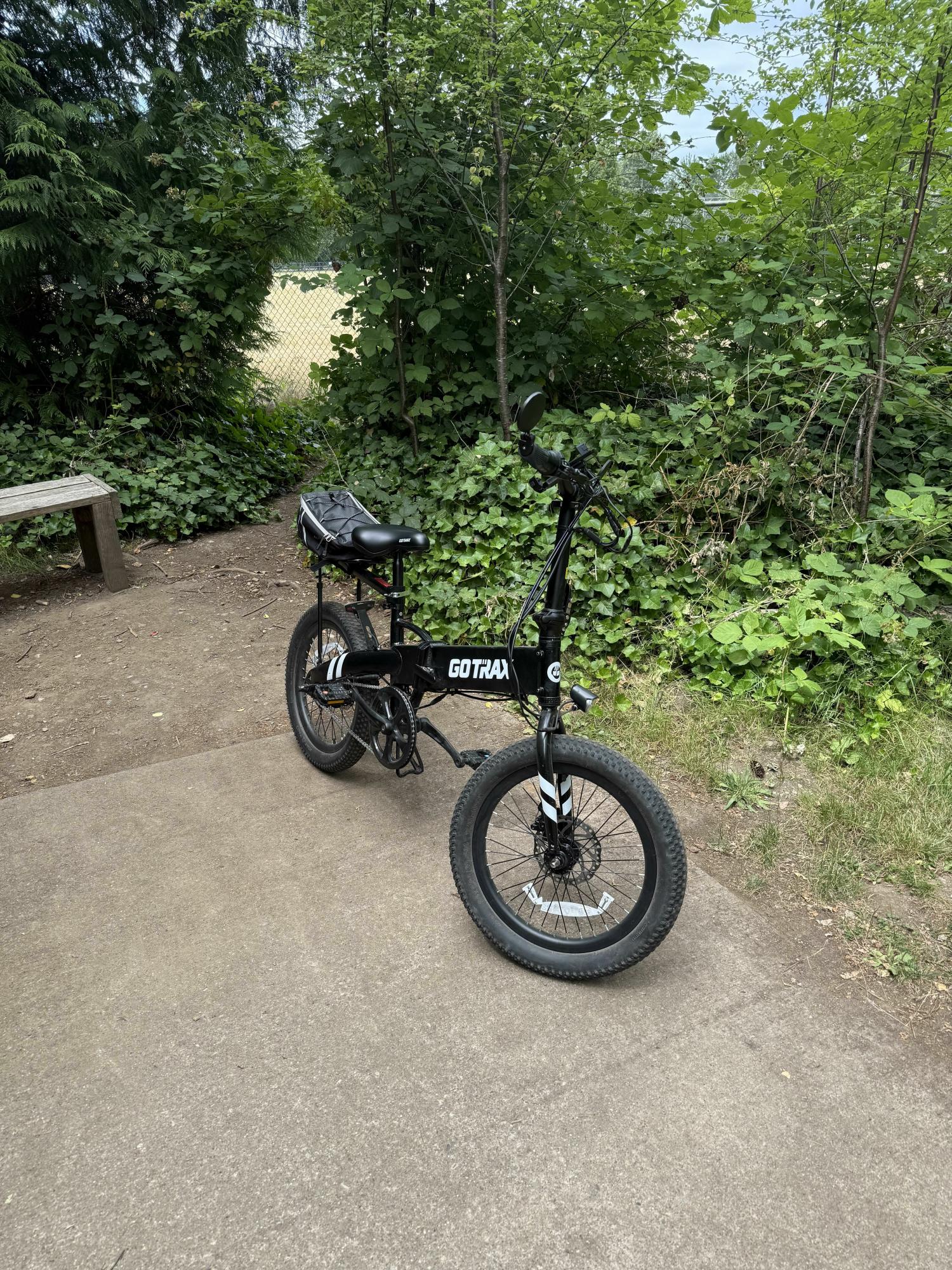 2023 GOTRAX F1V2 Black