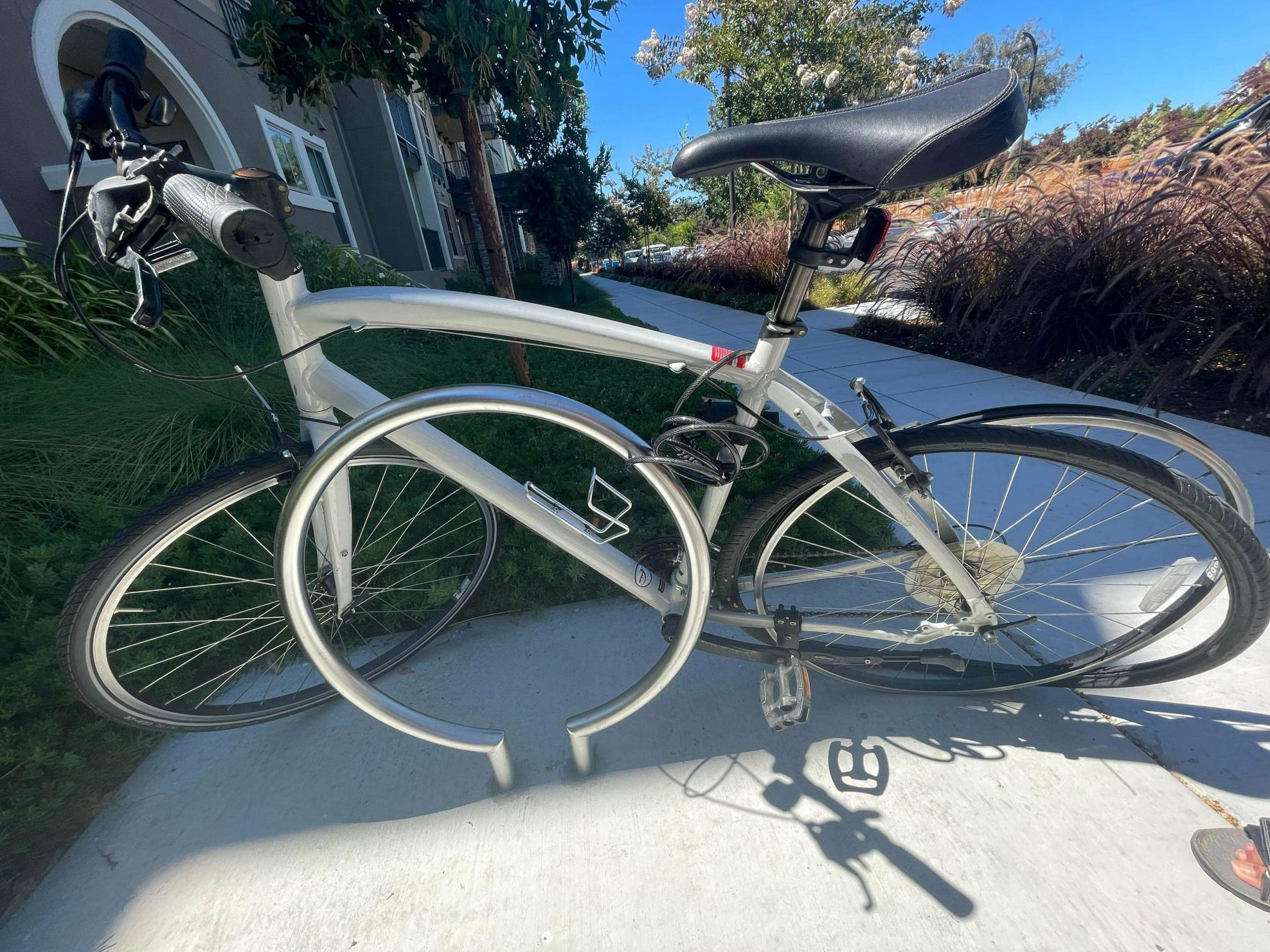 Specialized Globe Vienna 1 White