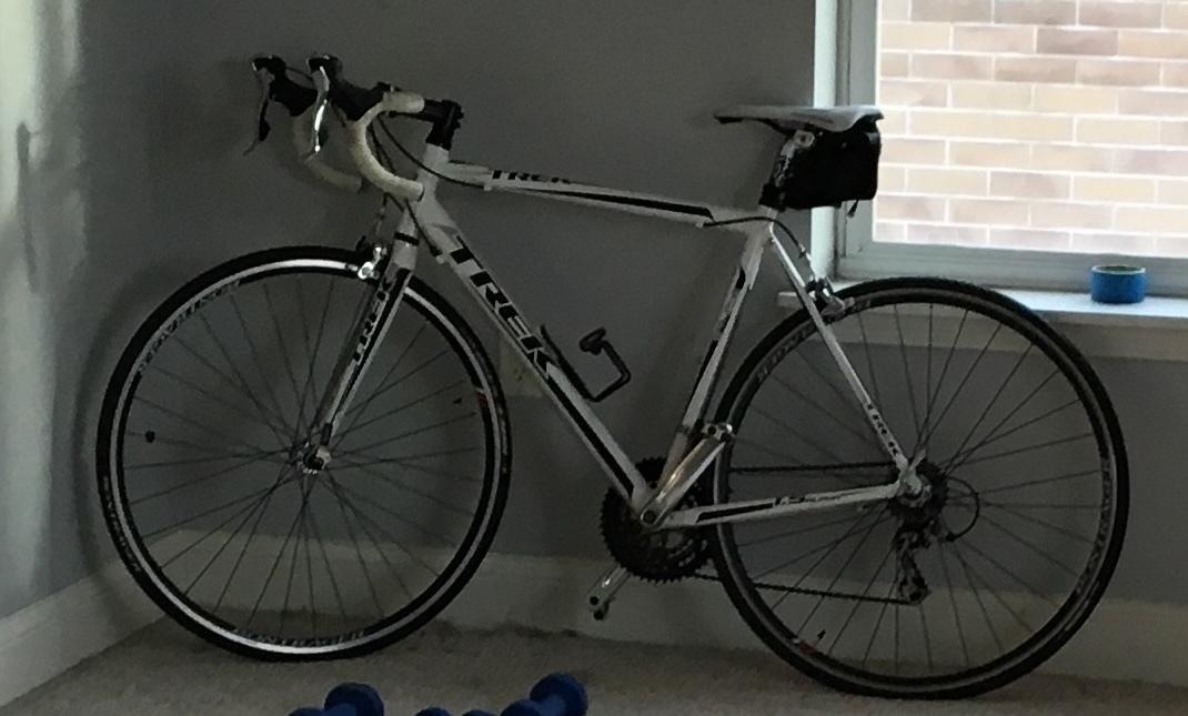2010 Trek 1.5 White