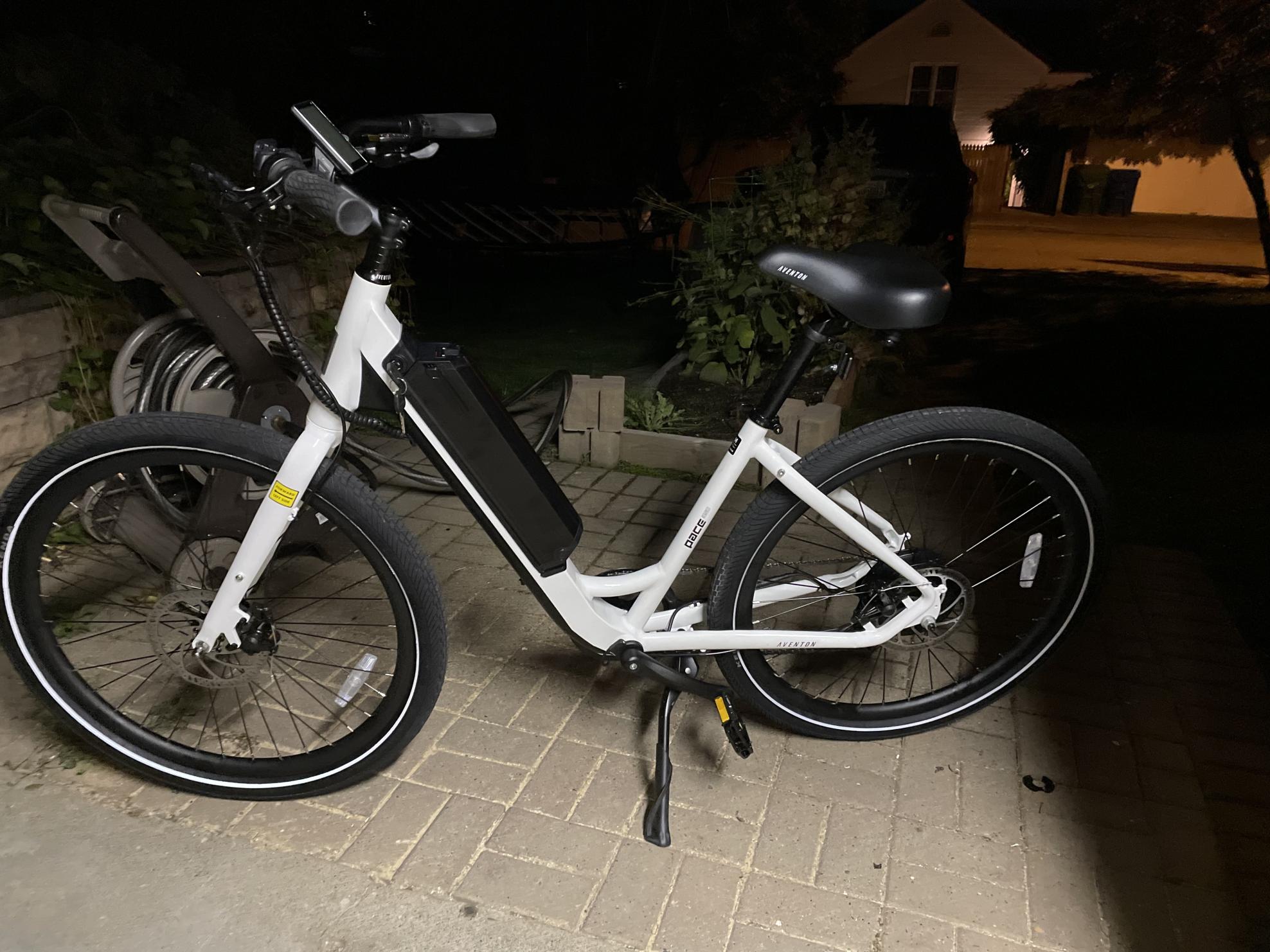 2021 Aventón Pace 350 Medium White