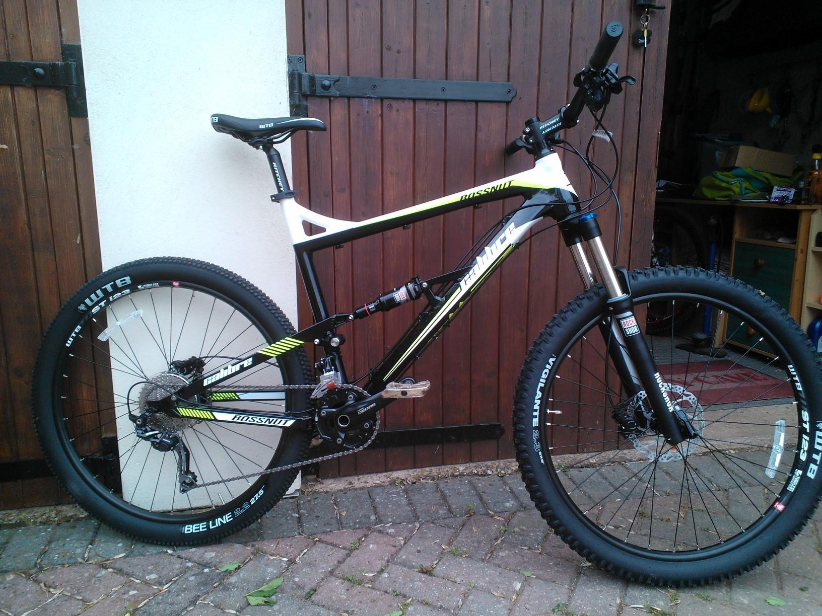 2016 Calibre Bossnut Black