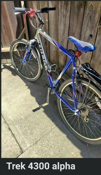 Trek 4300 Blue and Silver, gray or bare metal