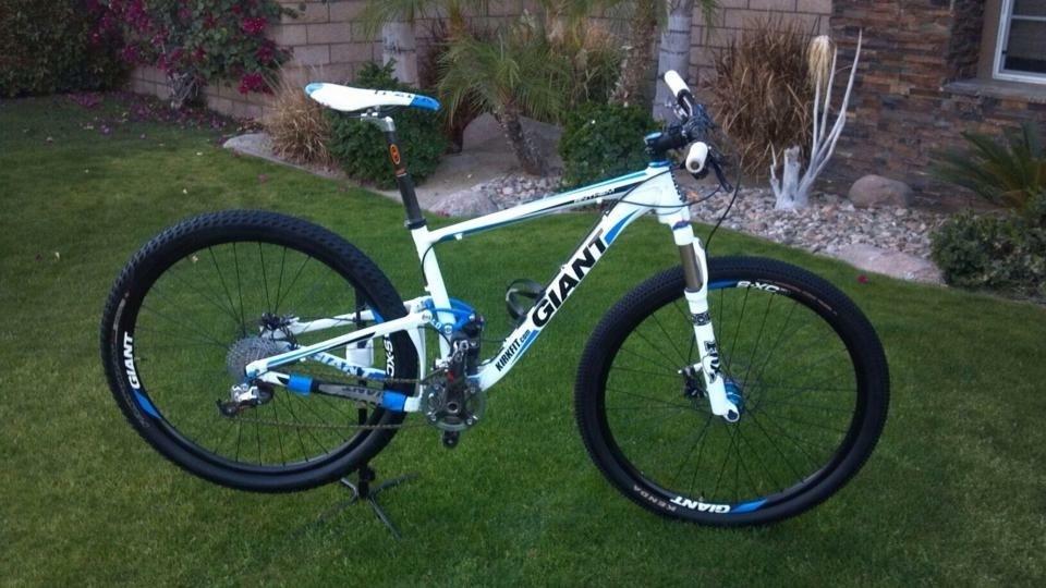 2009 Giant Anthem X3 White and White