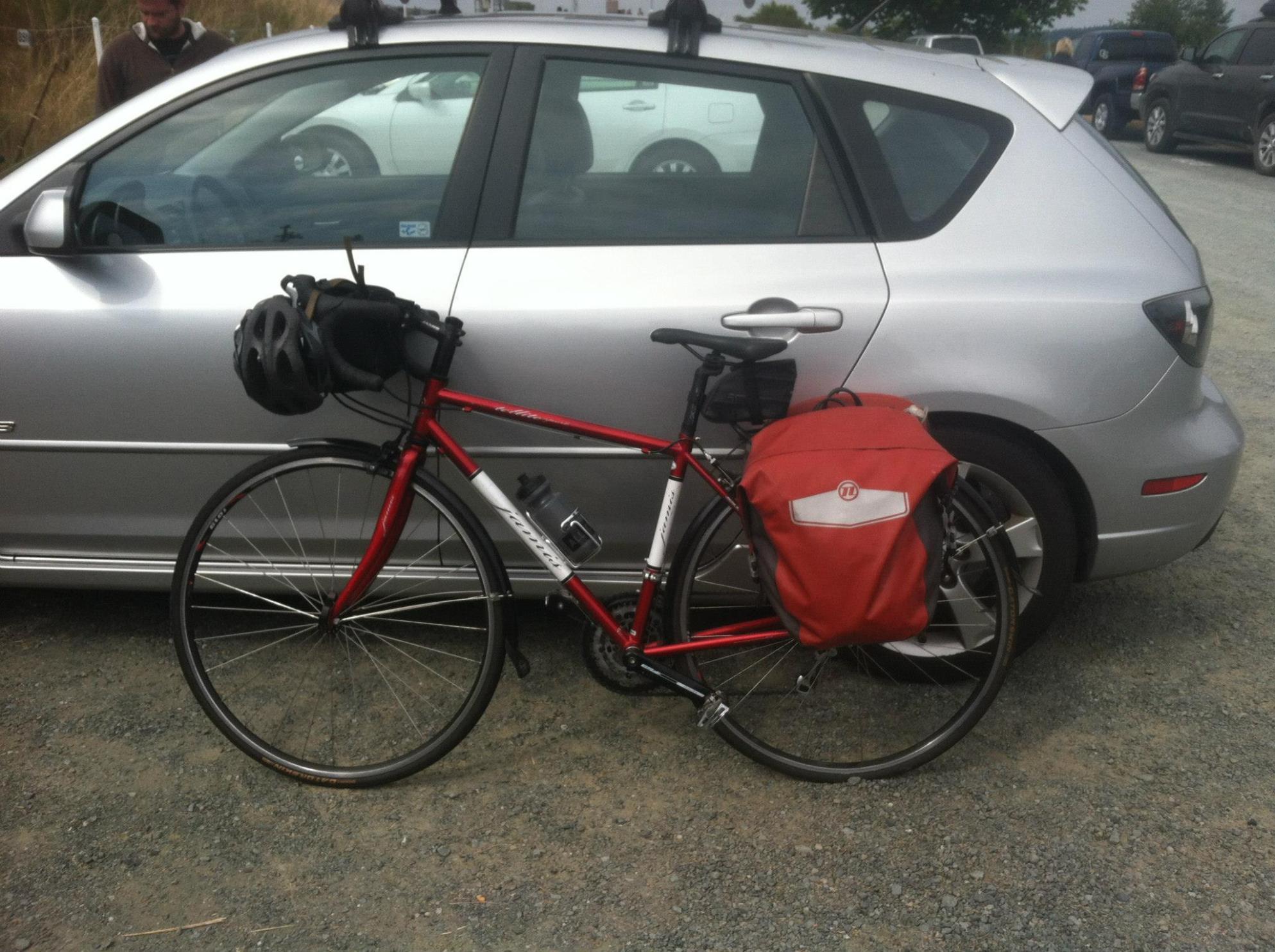 2011 Jamis Sport Satellite WSD Red