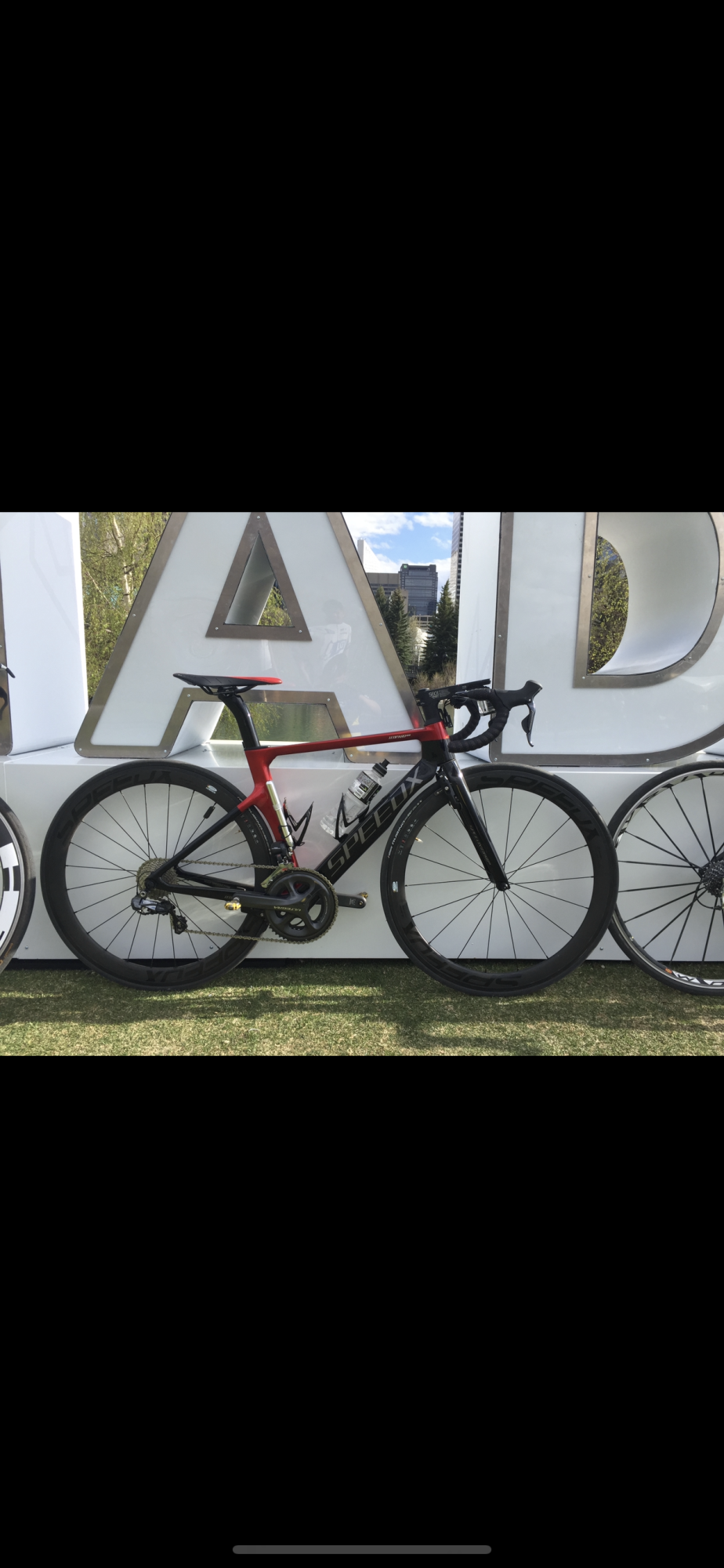 2017 SpeedX 52 cm, Carbon Red